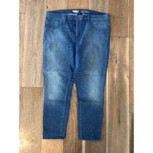 High rise jegging crop jeans